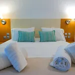 Royal 1967 Bed & Breakfast Himarë