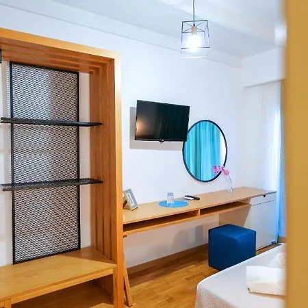 Royal 1967 4* Himarë