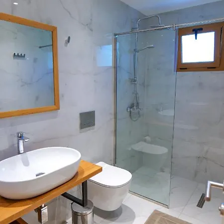 Bed & Breakfast Royal 1967 Himare