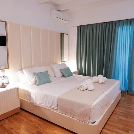 Royal 1967 Bed & Breakfast Himare