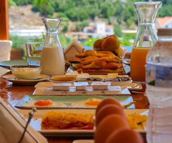 Royal 1967 Panzió Himara