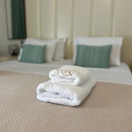 Royal 1967 Bed & Breakfast