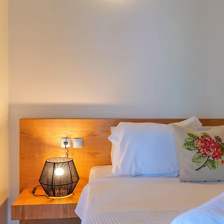 Royal 1967 4* Himare