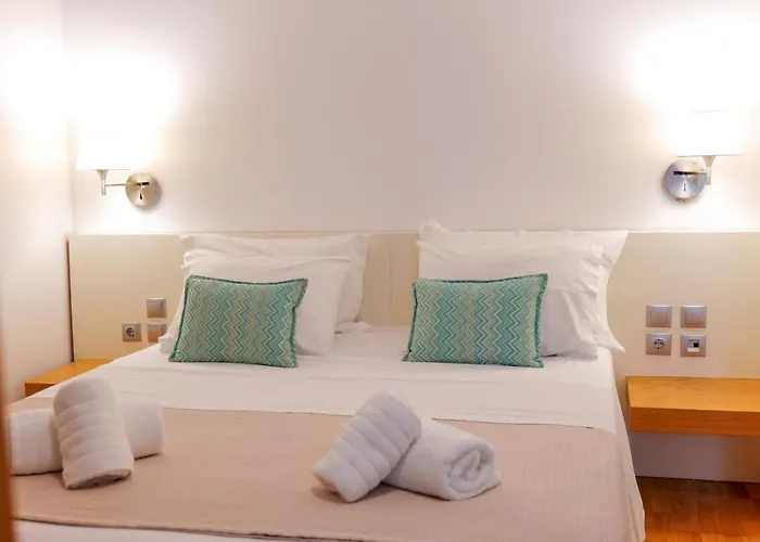 Oda ve Kahvaltı Royal 1967 Himarë