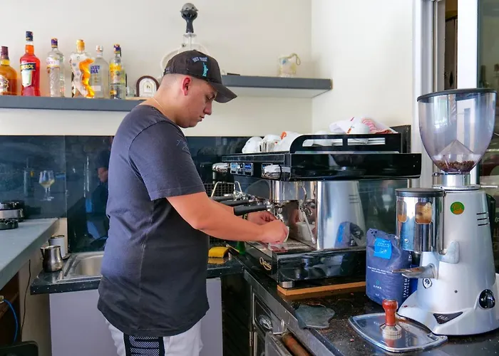 Oda ve Kahvaltı Royal 1967 Himarë