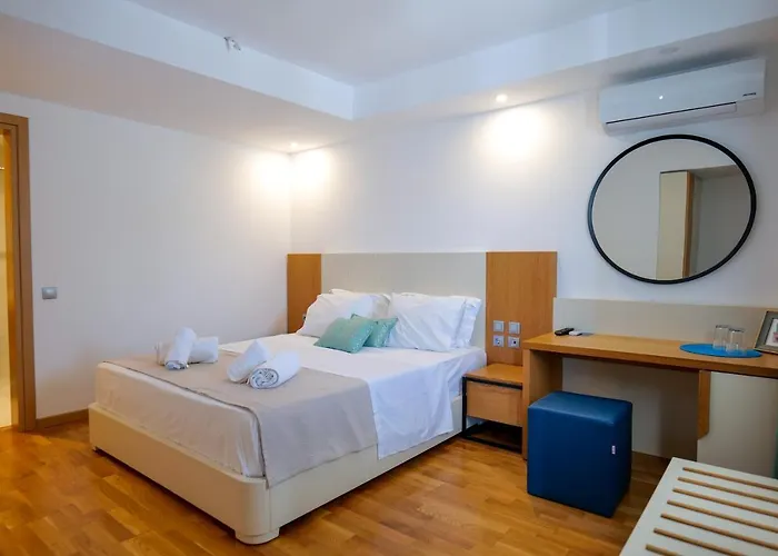 Oda ve Kahvaltı Royal 1967 4*