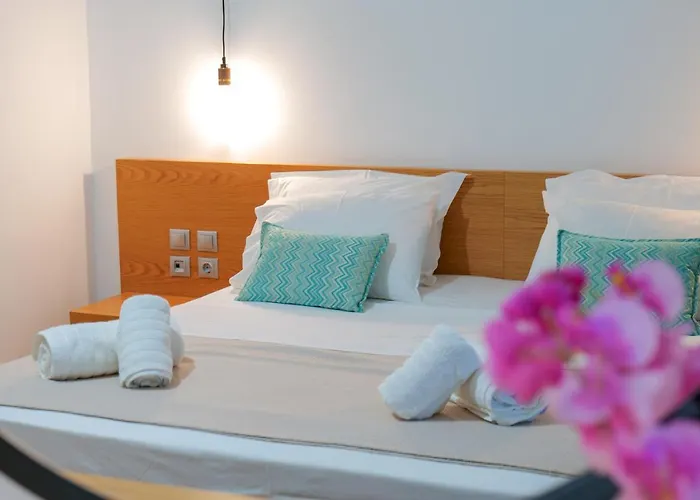 Oda ve Kahvaltı Royal 1967 Himarë